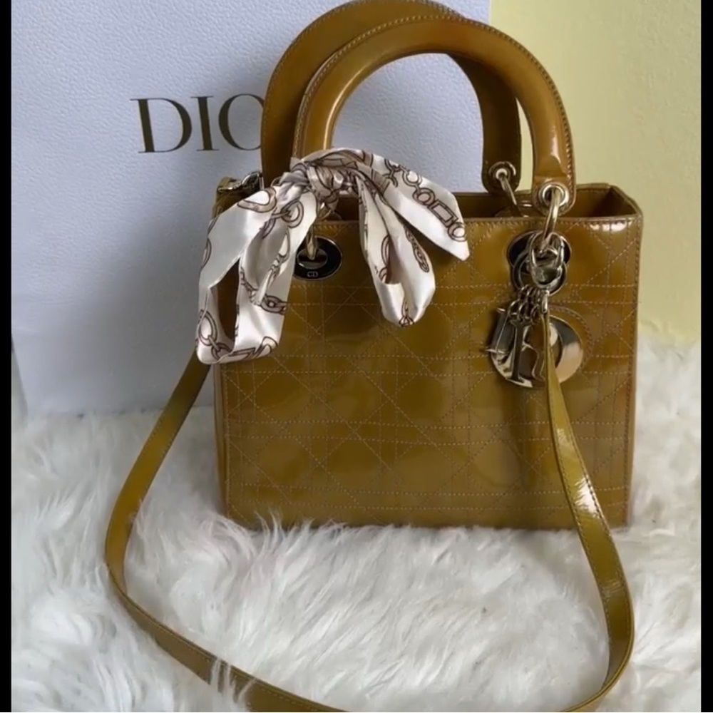 💯Authentic Lady Dior Small Handbag🍀